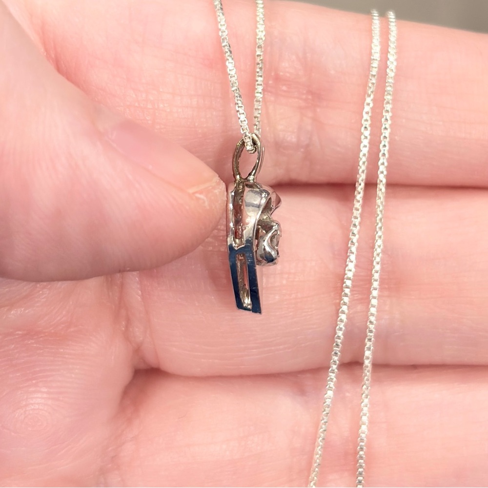 Vintage 14K White Gold Diamond Heart Pendant Necklace: Dainty Illusion Setting - Picture 8 of 12
